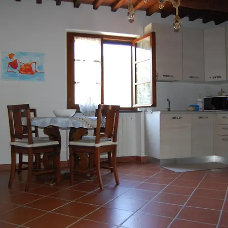 Casa Valgraziosa Hytte Calci