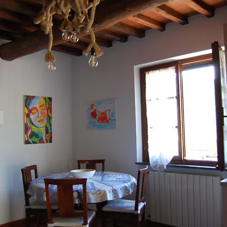 Casa Valgraziosa אכסניה קאלצ'י